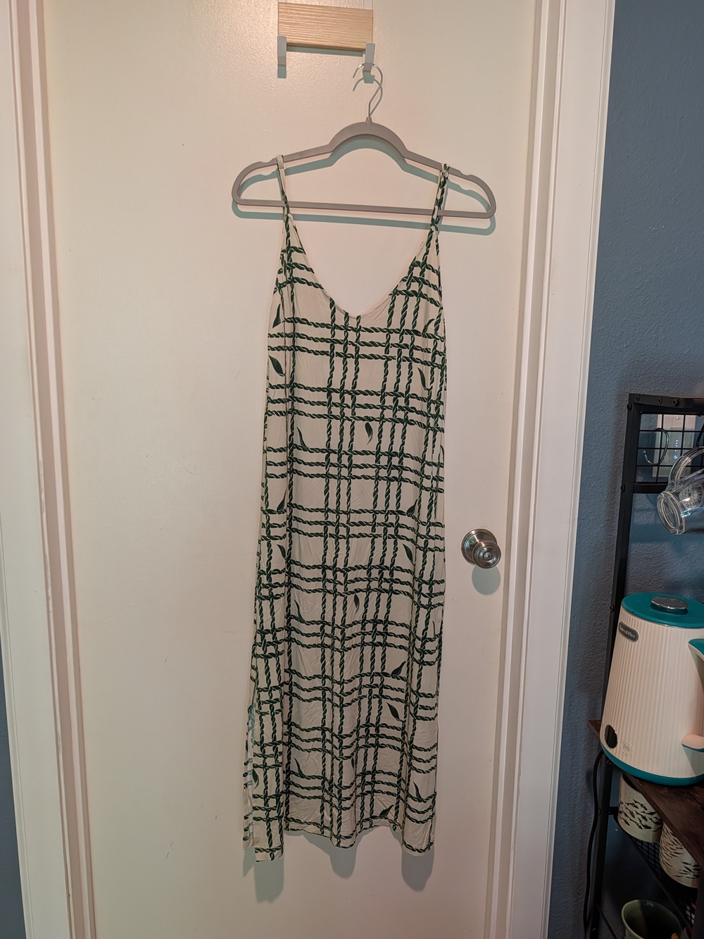 Paradise Now Hawaii Ti Leaf slip dress